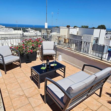 Casa Josephina - Three Level Stone Home With Balcony, 2 Roof Terraces & Sea Views Ostuni Kamer foto