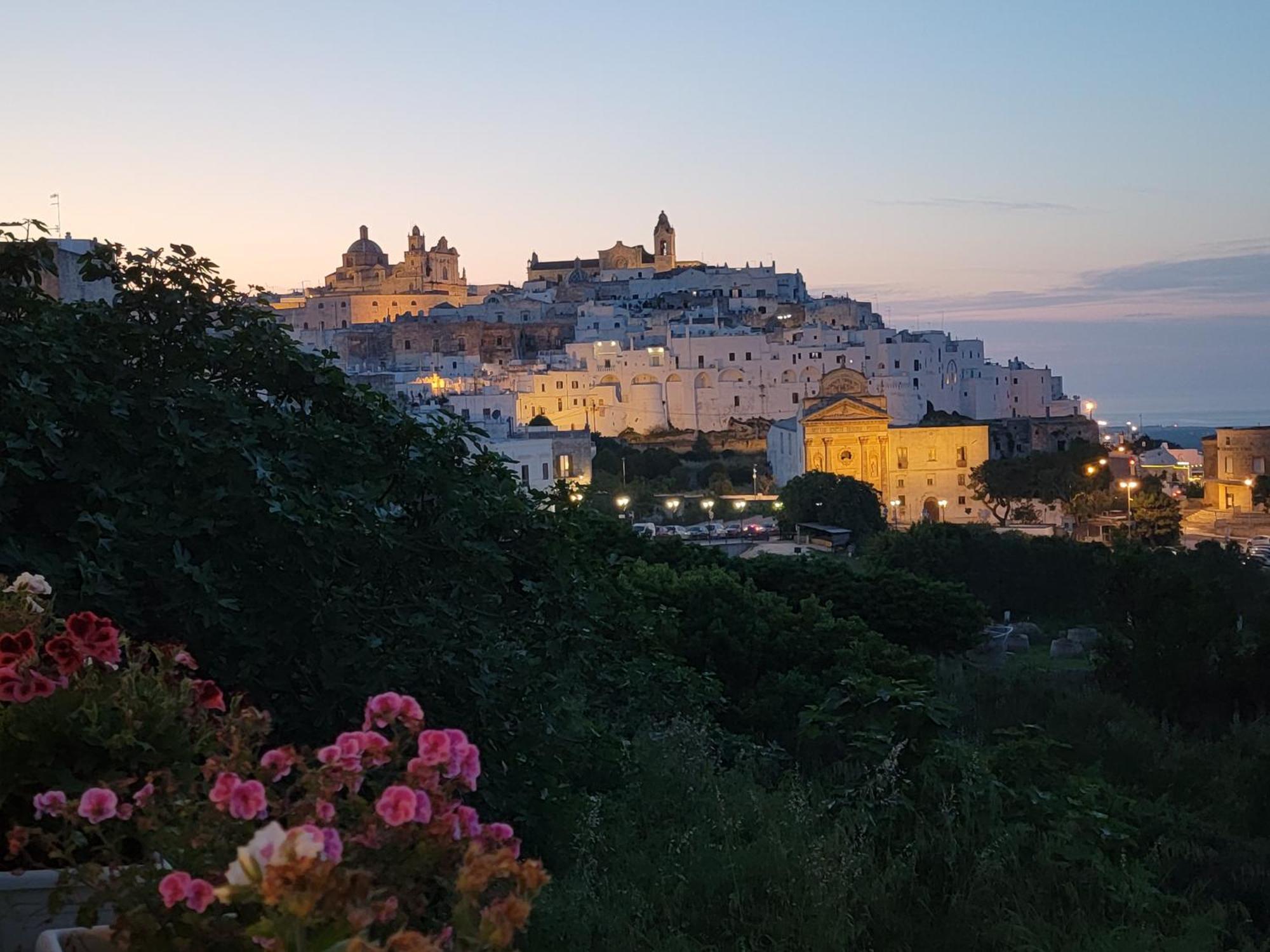 Casa Josephina - Three Level Stone Home With Balcony, 2 Roof Terraces & Sea Views Ostuni Buitenkant foto