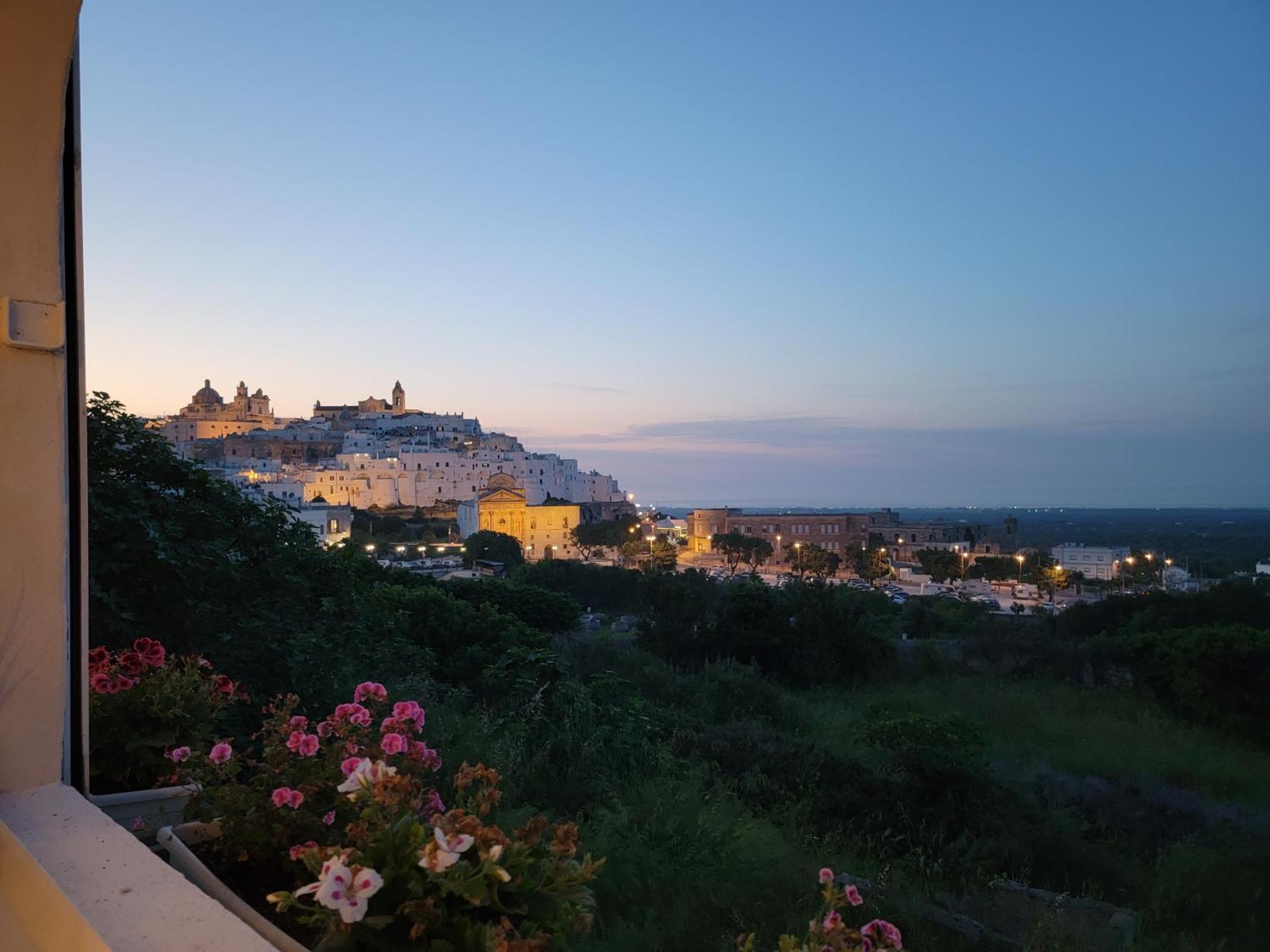 Casa Josephina - Three Level Stone Home With Balcony, 2 Roof Terraces & Sea Views Ostuni Buitenkant foto